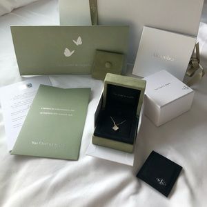 Van Cleef & Arpels sweet alhambra necklace